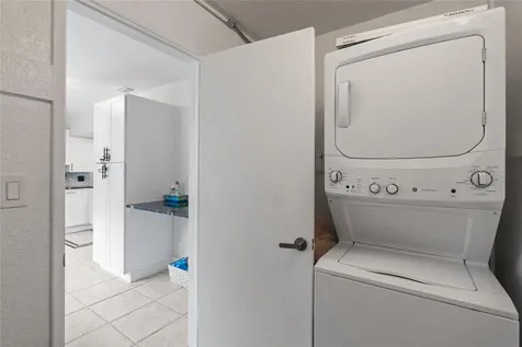 1518-1520 NE 51st Street Fort Lauderdale FL 33334