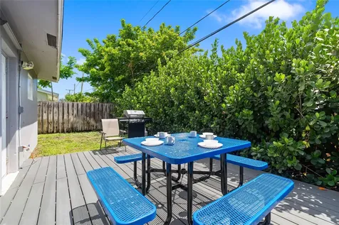 1518-1520 NE 51st Street Fort Lauderdale FL 33334