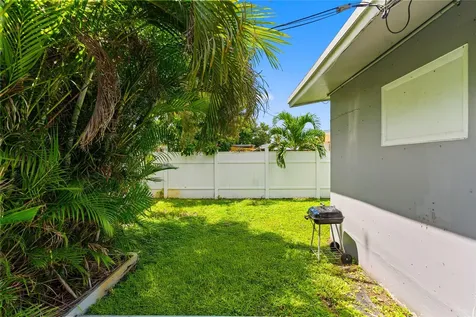 1518-1520 NE 51st Street Fort Lauderdale FL 33334