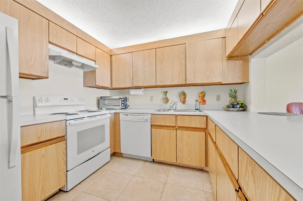 405 Liberty Court Deerfield Beach FL 33442