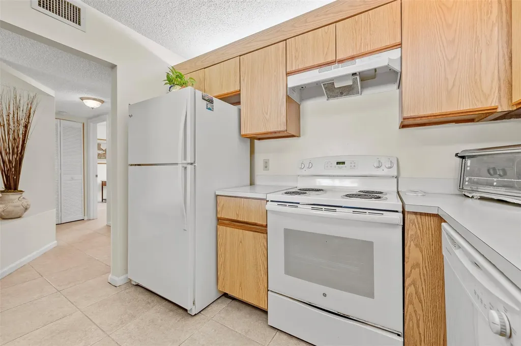 405 Liberty Court Deerfield Beach FL 33442
