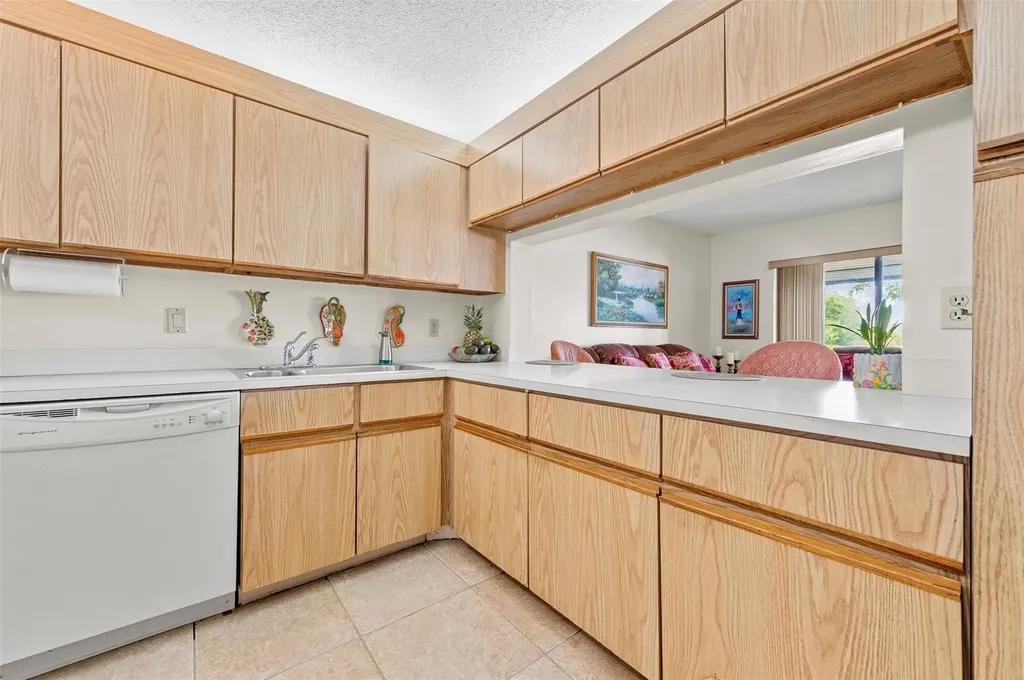 405 Liberty Court Deerfield Beach FL 33442