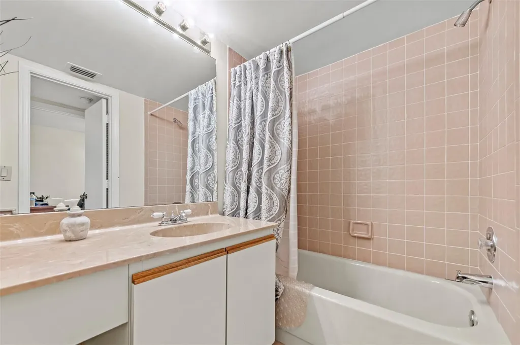 405 Liberty Court Deerfield Beach FL 33442