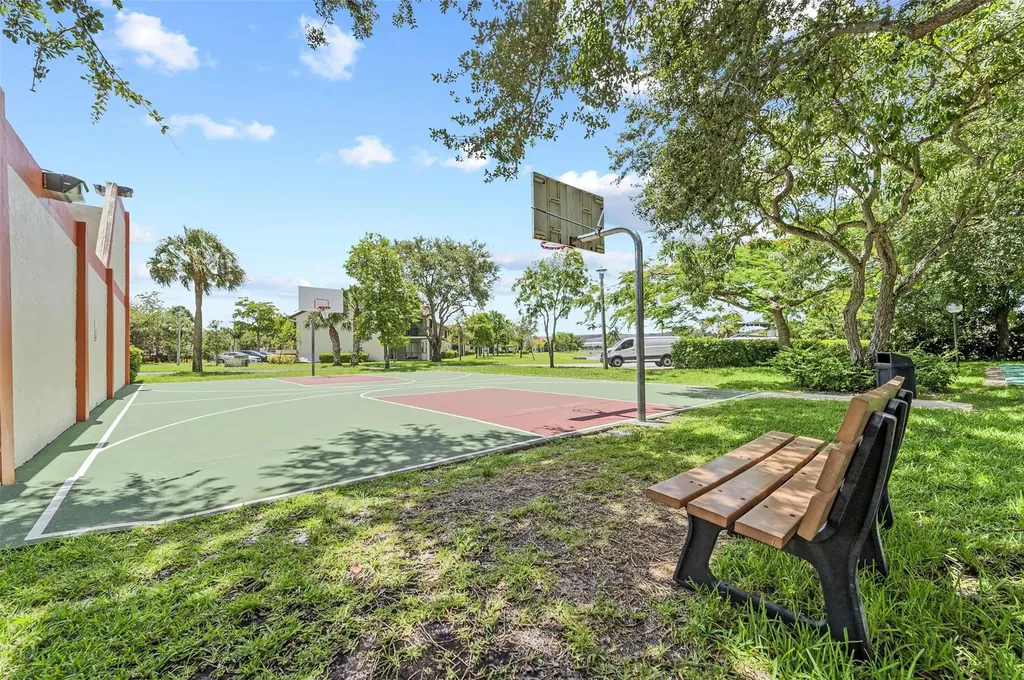 405 Liberty Court Deerfield Beach FL 33442