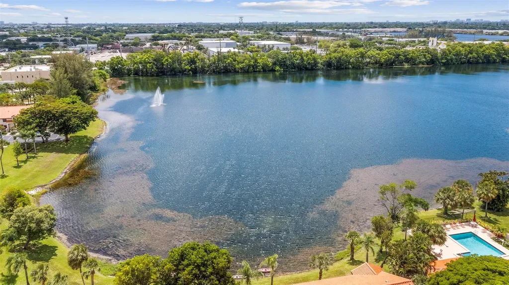 405 Liberty Court Deerfield Beach FL 33442