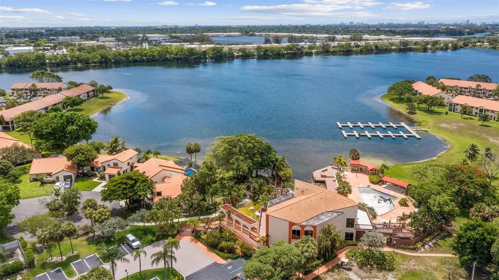 405 Liberty Court Deerfield Beach FL 33442