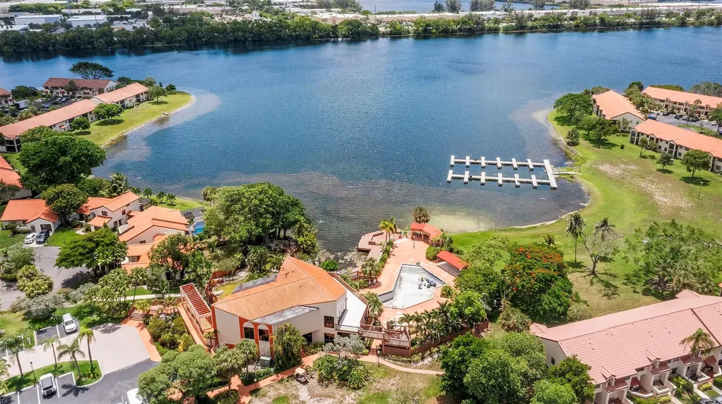 405 Liberty Court Deerfield Beach FL 33442