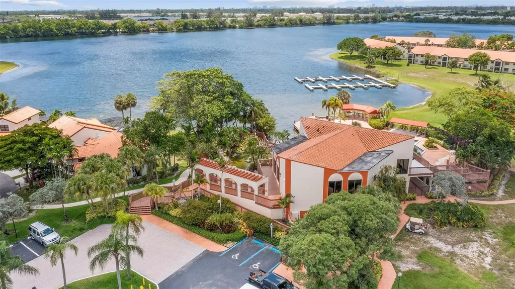 405 Liberty Court Deerfield Beach FL 33442