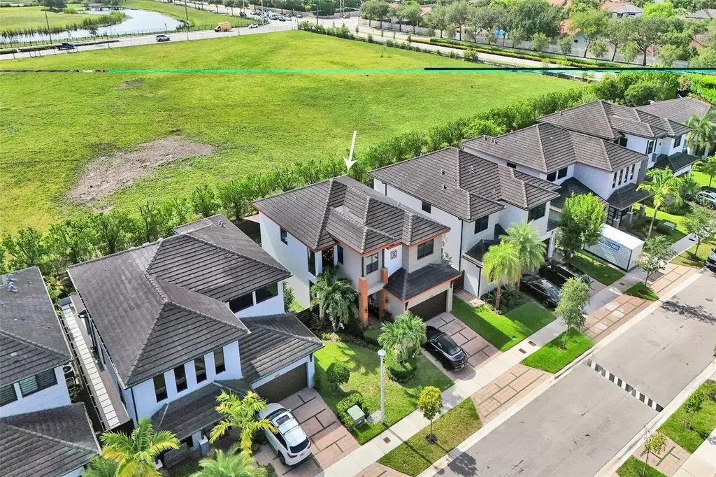 15501 NW 88th Avenue Miami Lakes FL 33018
