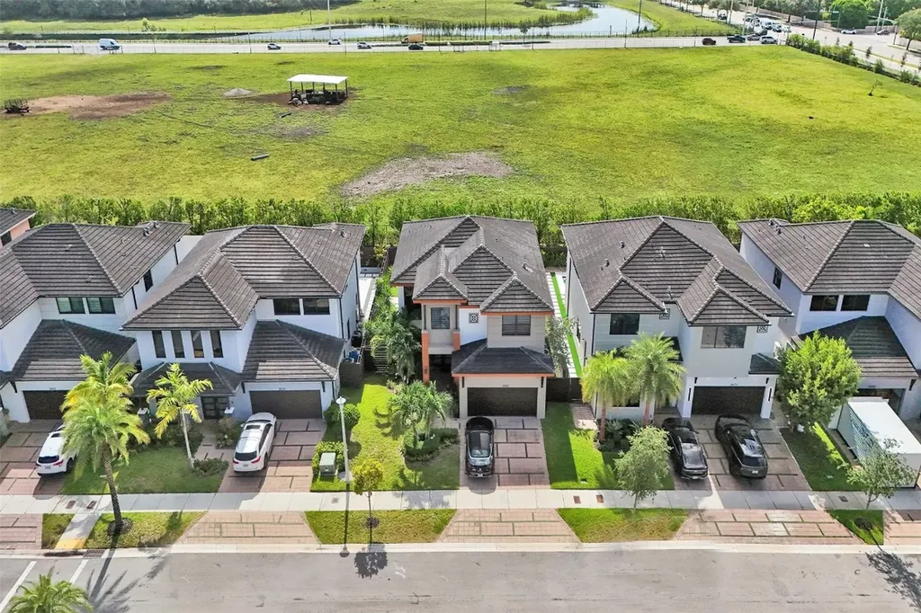 15501 NW 88th Avenue Miami Lakes FL 33018