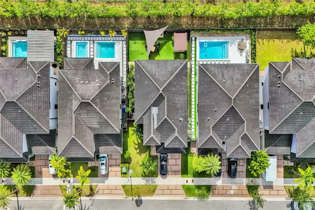 15501 NW 88th Avenue Miami Lakes FL 33018