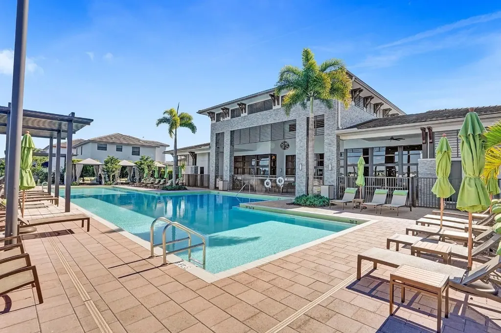 15501 NW 88th Avenue Miami Lakes FL 33018