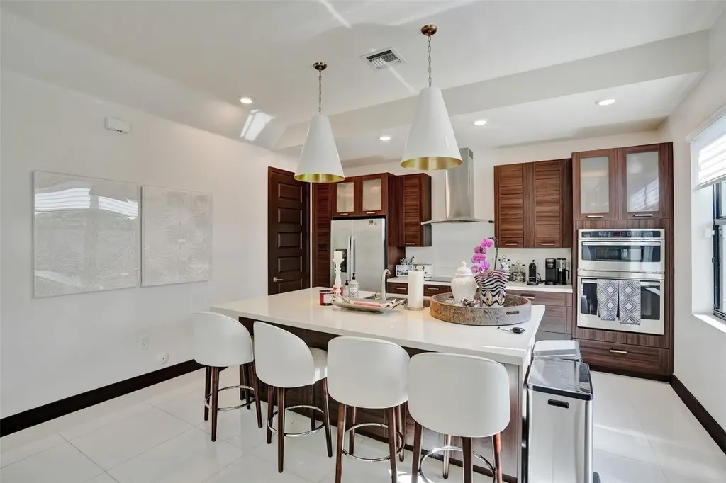 15501 NW 88th Avenue Miami Lakes FL 33018