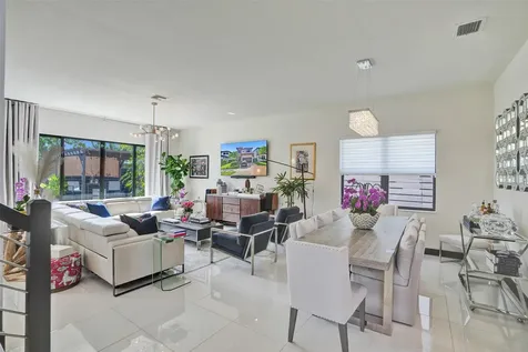 15501 NW 88th Avenue Miami Lakes FL 33018