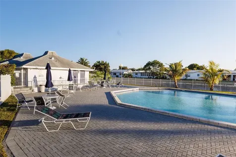 8205 NW 61st Street Tamarac FL 33321