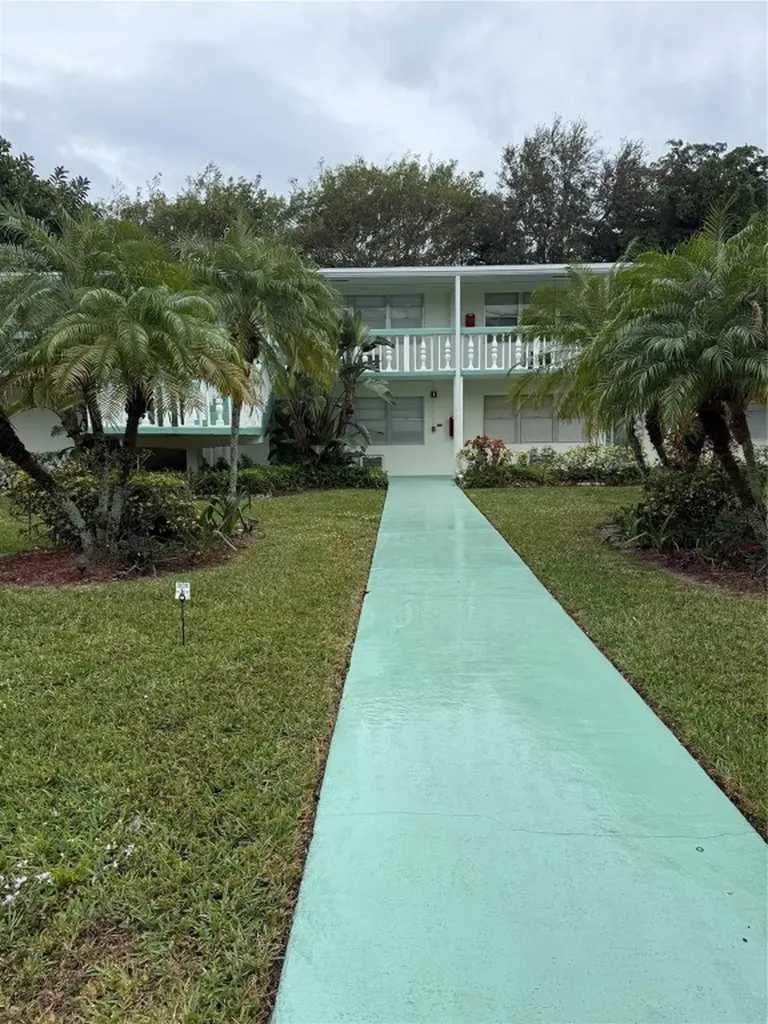 476 Tilford V Deerfield Beach FL 33440