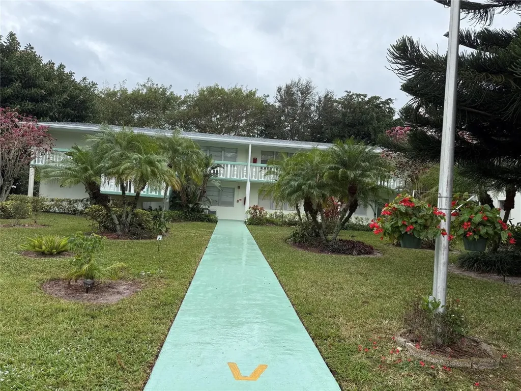 476 Tilford V Deerfield Beach FL 33440