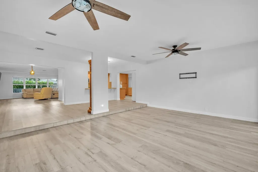 1421 NE 54th Street Fort Lauderdale FL 33334