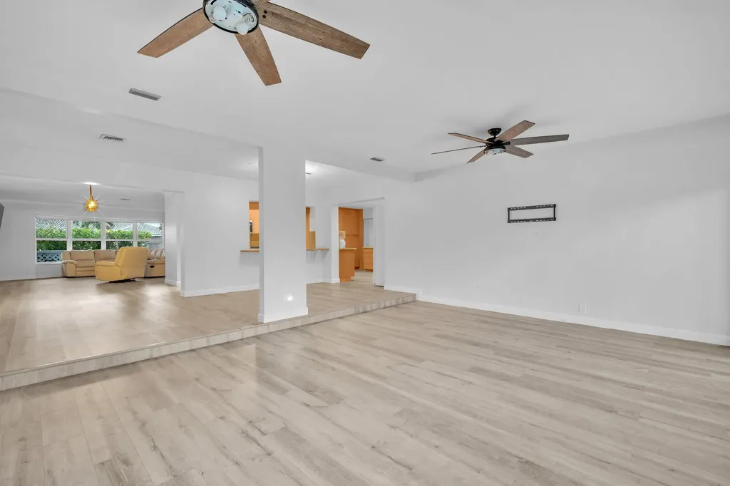 1421 NE 54th Street Fort Lauderdale FL 33334