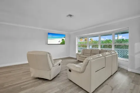 1421 NE 54th Street Fort Lauderdale FL 33334