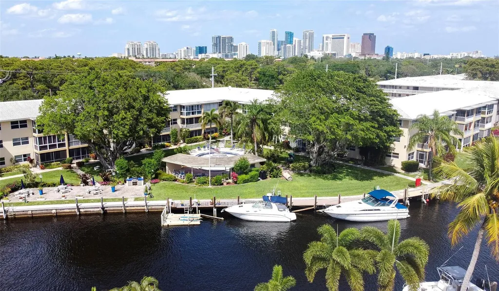 1240 SW 13th Circle Fort Lauderdale FL 33315