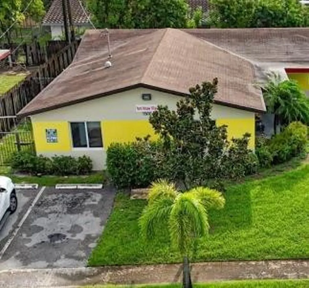 1500 NW 58th Terrace Sunrise FL 33313