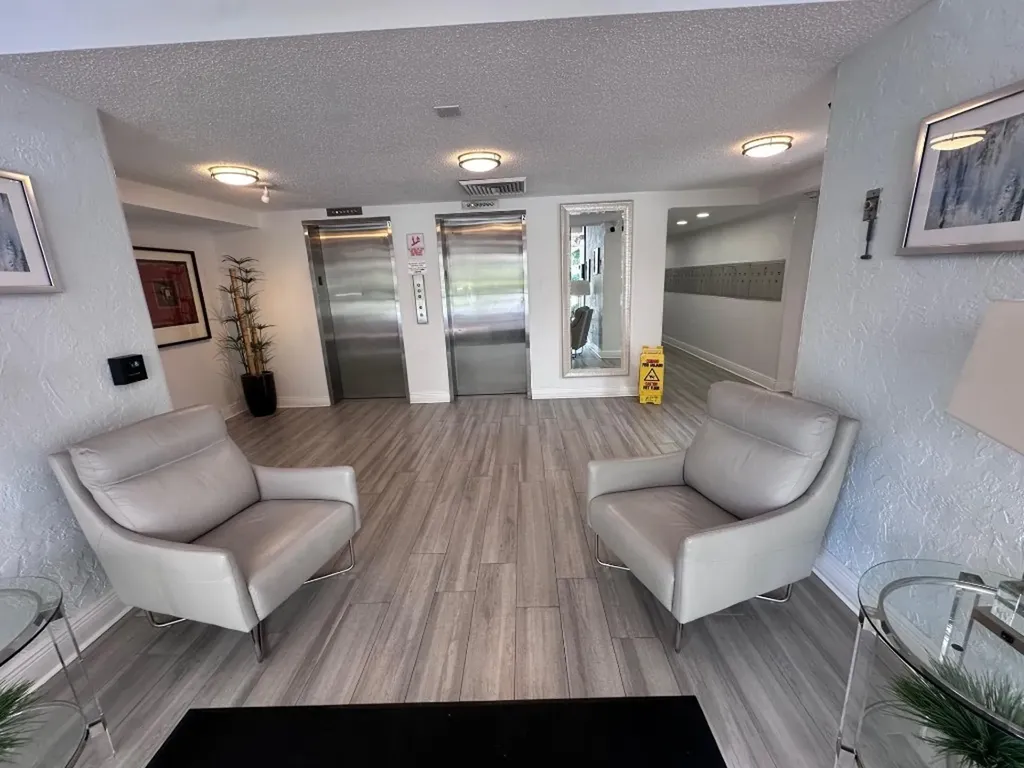 3850 Oaks Clubhouse Drive Pompano Beach FL 33069