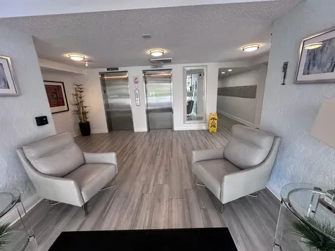 3850 Oaks Clubhouse Drive Pompano Beach FL 33069