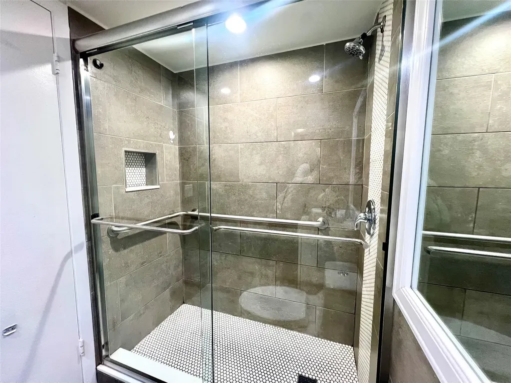 111 Oakridge I Deerfield Beach FL 33442