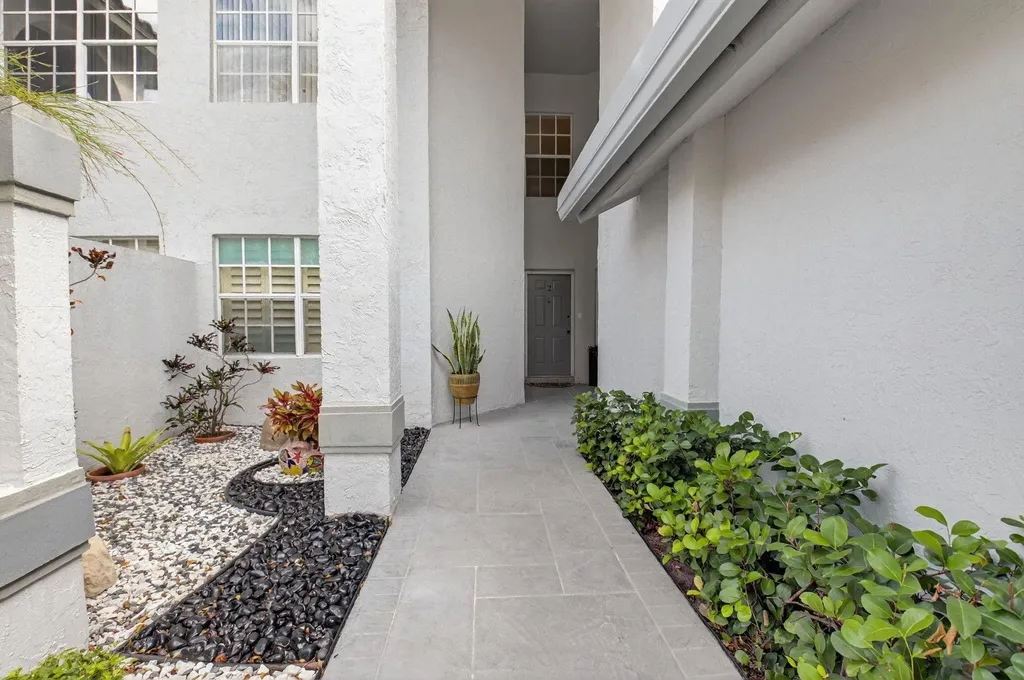 11586 Briarwood Circle Boynton Beach FL 33437
