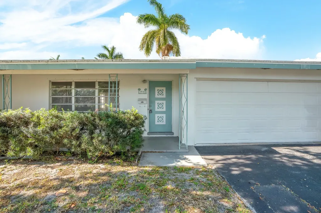 1941 NE 28th Avenue Pompano Beach FL 33062