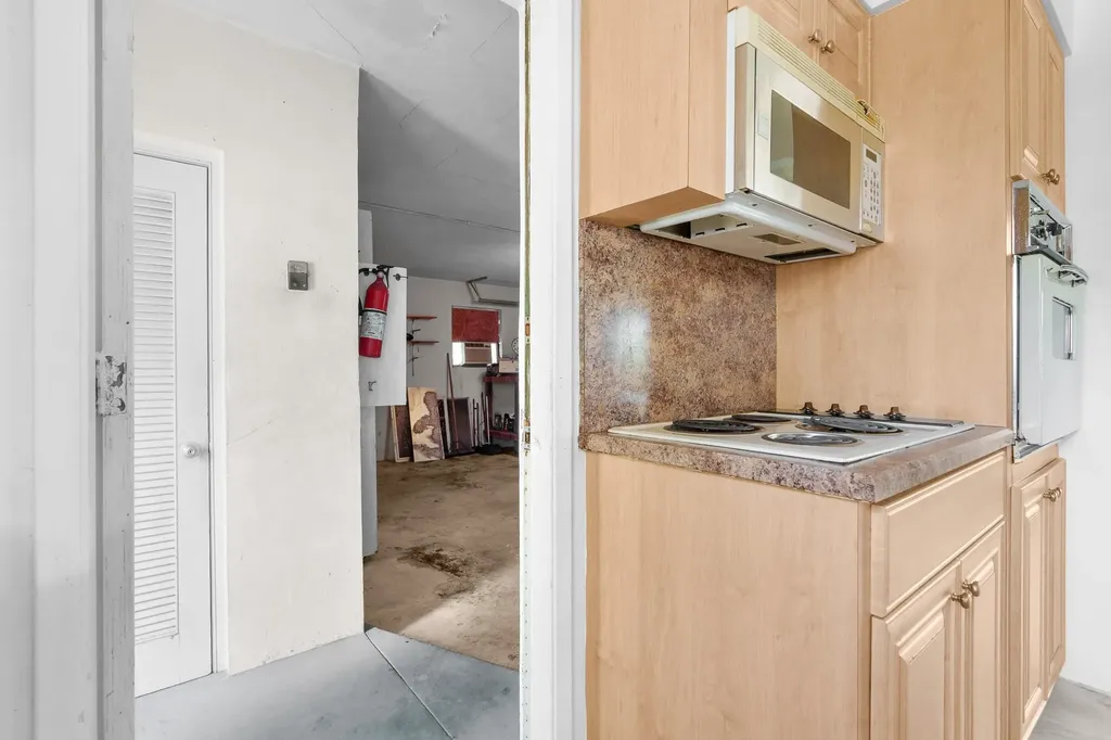 1941 NE 28th Avenue Pompano Beach FL 33062