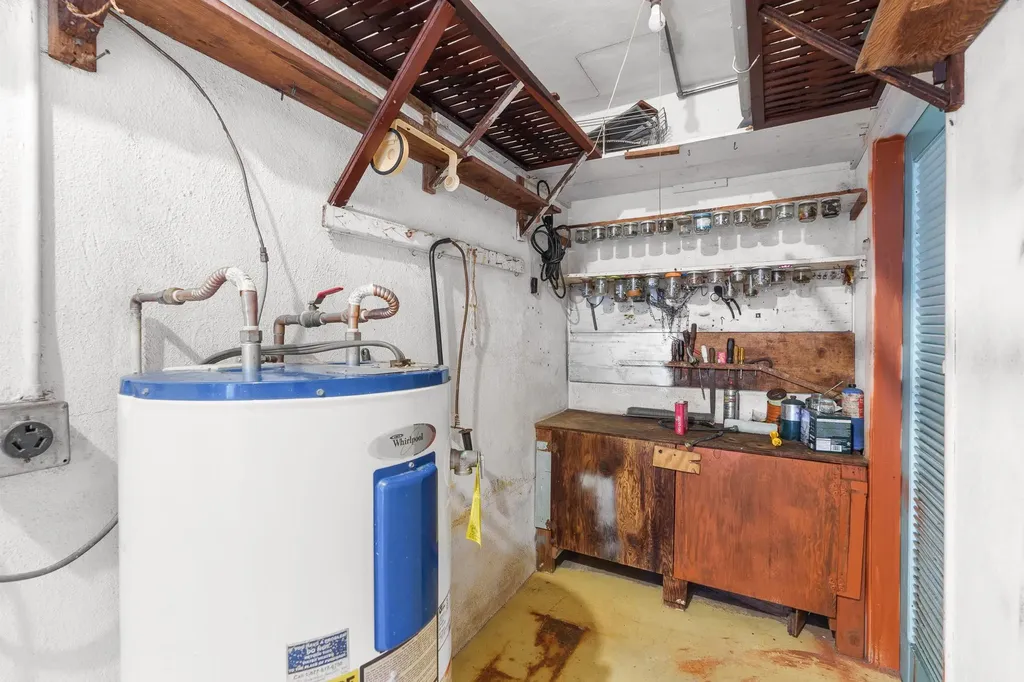 1941 NE 28th Avenue Pompano Beach FL 33062