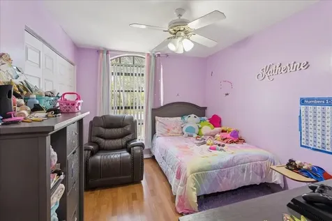 5150 NW 75th Avenue Lauderhill FL 33319