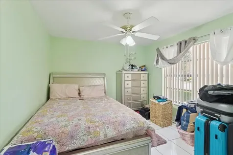 5150 NW 75th Avenue Lauderhill FL 33319