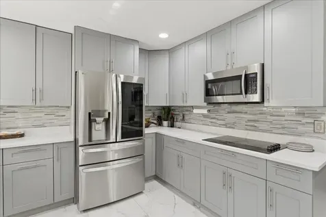 5150 NW 75th Avenue Lauderhill FL 33319