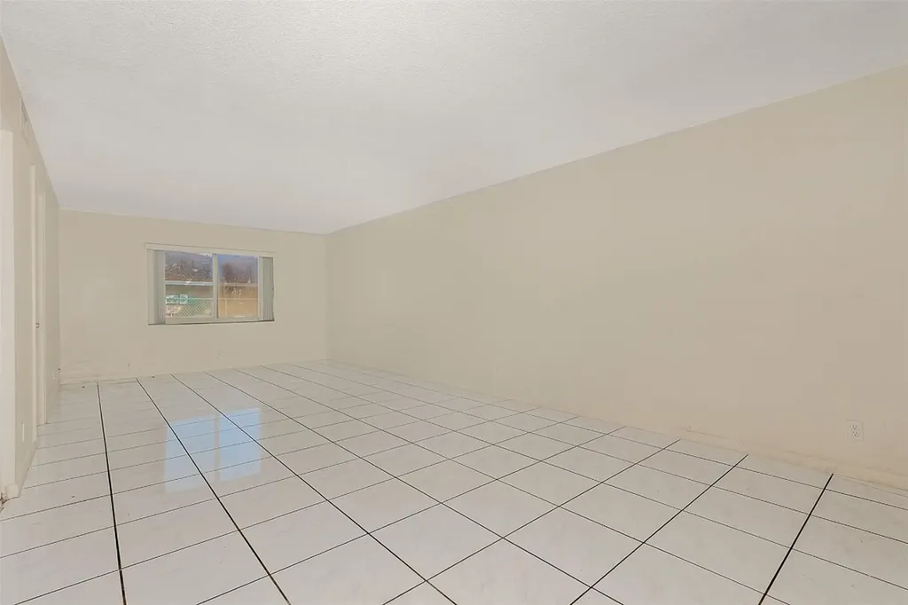 10201 NW 35th Street Coral Springs FL 33065