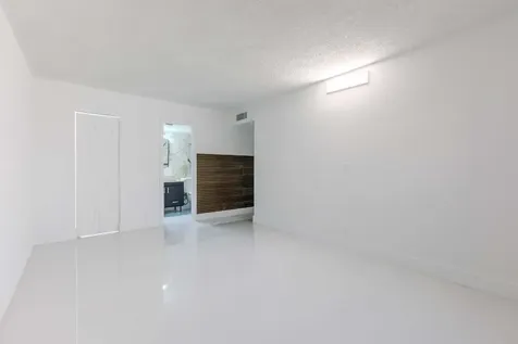 2401 NW 41st Avenue Lauderhill FL 33313