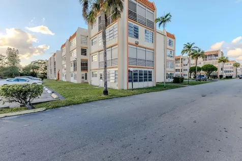 2401 NW 41st Avenue Lauderhill FL 33313