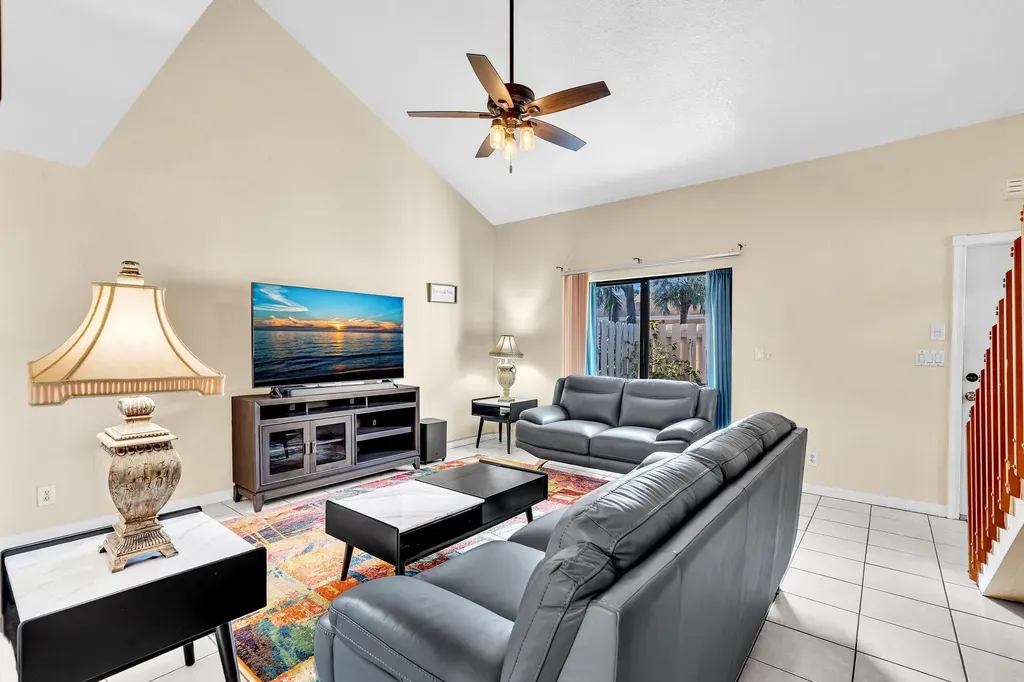 10240 NW 33rd Place Sunrise FL 33351