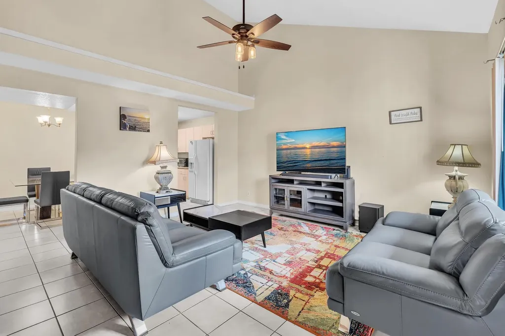 10240 NW 33rd Place Sunrise FL 33351
