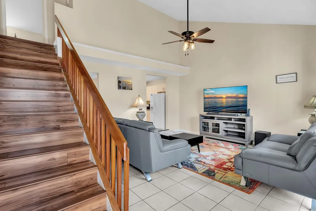 10240 NW 33rd Place Sunrise FL 33351