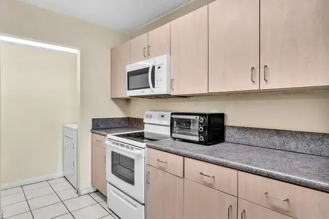 10240 NW 33rd Place Sunrise FL 33351