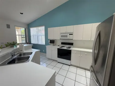 853 Sand Creek Circle Weston FL 33327
