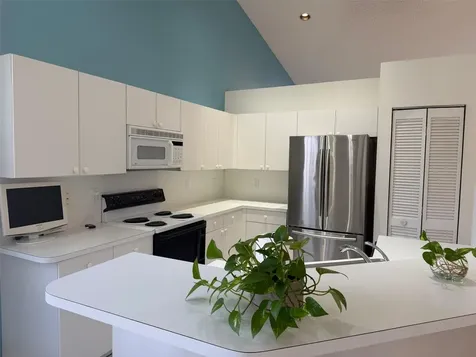 853 Sand Creek Circle Weston FL 33327