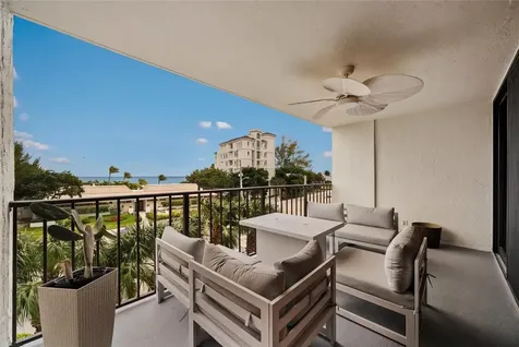 1905 N Ocean Boulevard Fort Lauderdale FL 33305