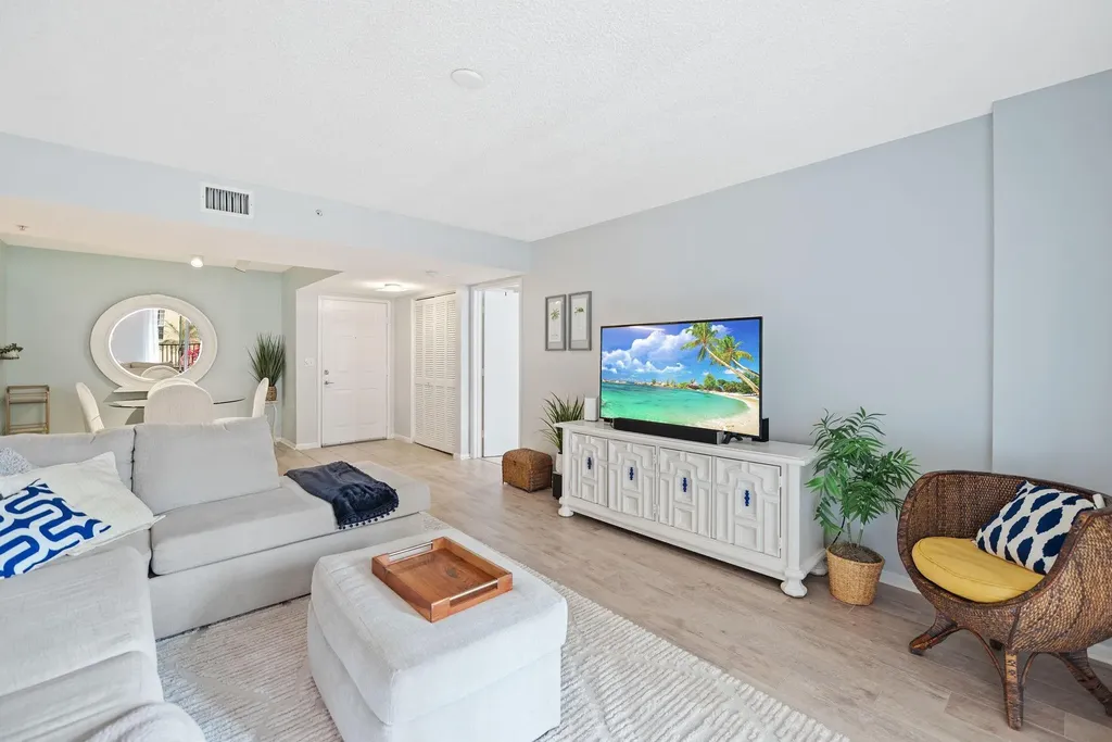 520 SE 5th Avenue Fort Lauderdale FL 33301