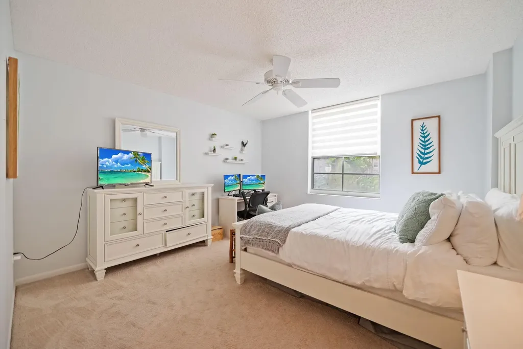 520 SE 5th Avenue Fort Lauderdale FL 33301