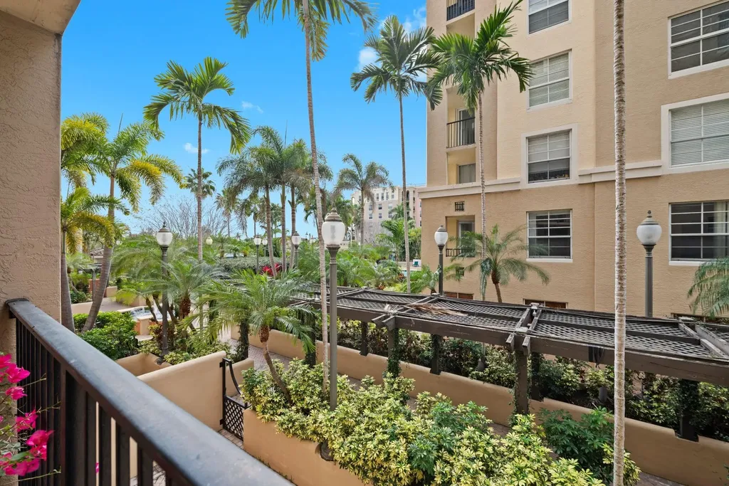520 SE 5th Avenue Fort Lauderdale FL 33301
