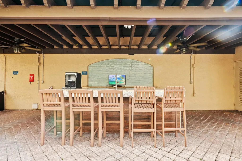 520 SE 5th Avenue Fort Lauderdale FL 33301